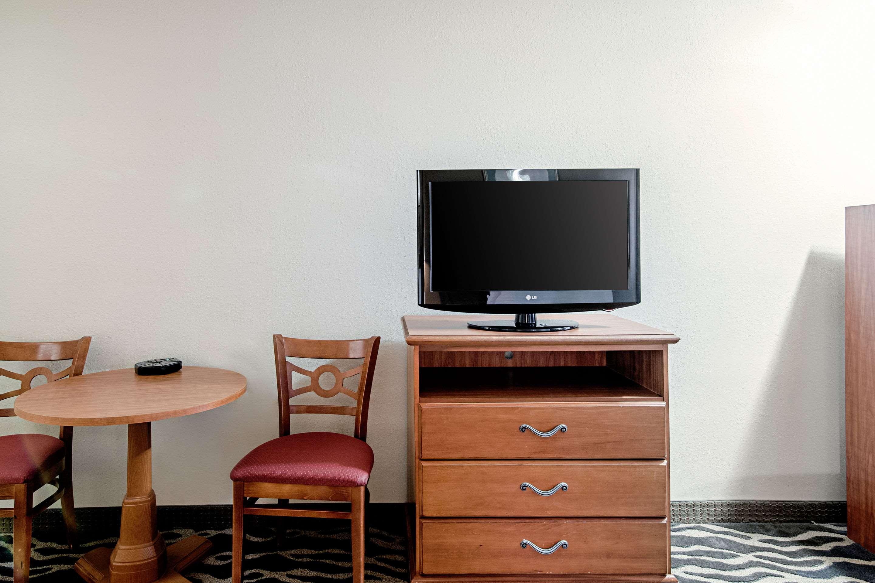 Quality Inn Huron Zewnętrze zdjęcie