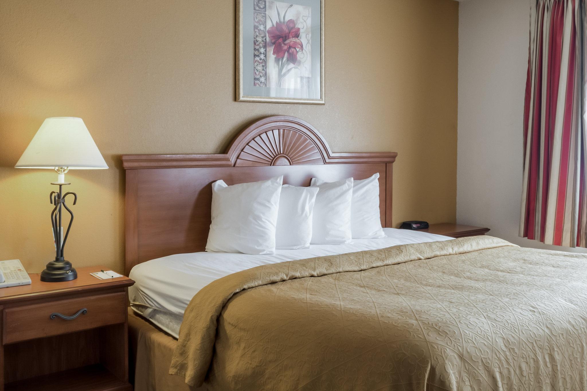 Quality Inn Huron Zewnętrze zdjęcie