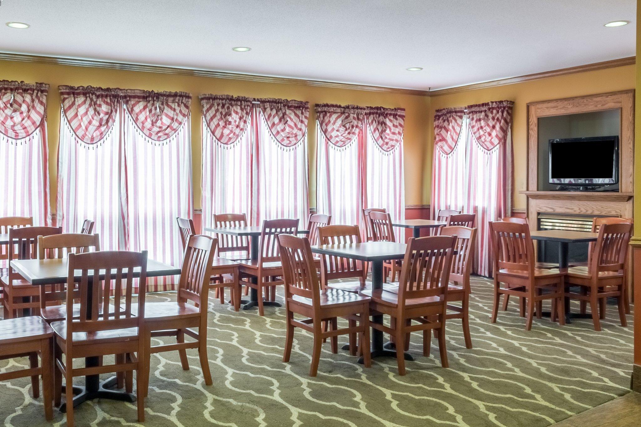 Quality Inn Huron Zewnętrze zdjęcie