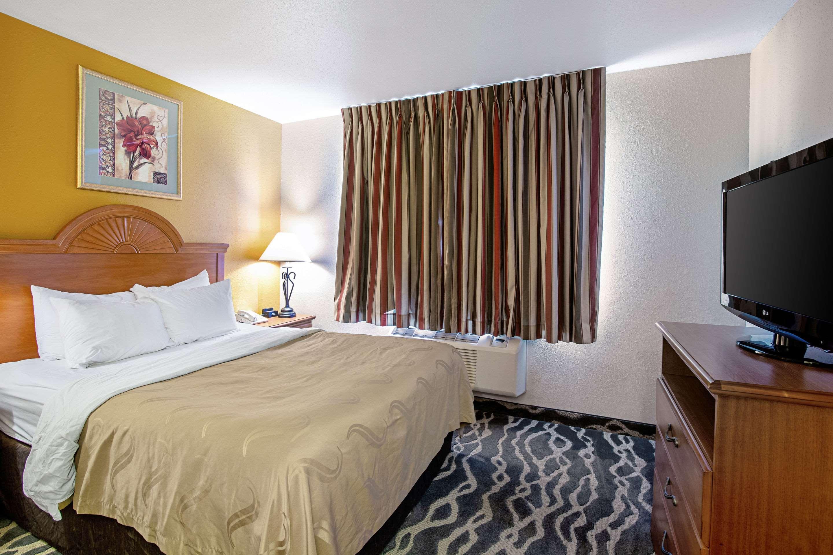 Quality Inn Huron Zewnętrze zdjęcie